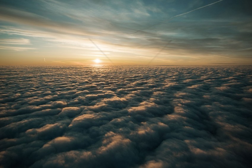 above the clouds PNG images with no royalties background best stock photos - Image ID 58a4d8e8