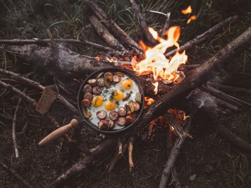 bonfire camping fried eggs fire PNG images with high transparency