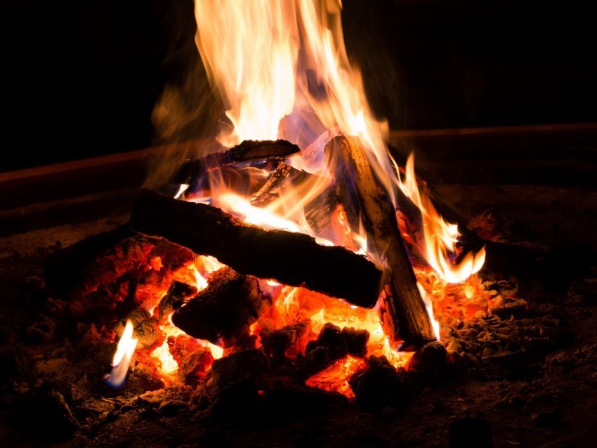bonfire fire firewood flame coal PNG free download transparent background 4k wallpaper