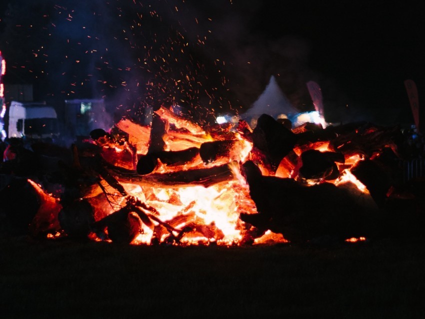 bonfire fire sparks night camping Isolated Object with Transparency in PNG 4k wallpaper