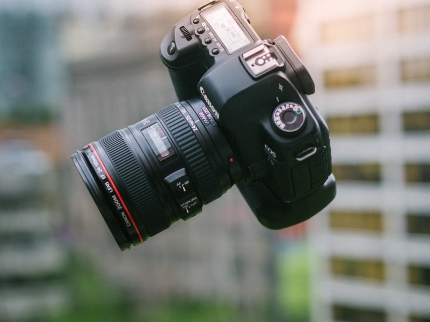 camera lens levitation flight Isolated Subject in Clear Transparent PNG 4k wallpaper