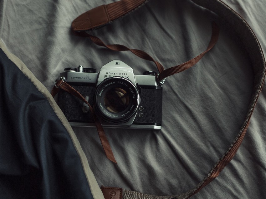 camera lens strap photography Isolated Character in Transparent PNG Format 4k wallpaper
