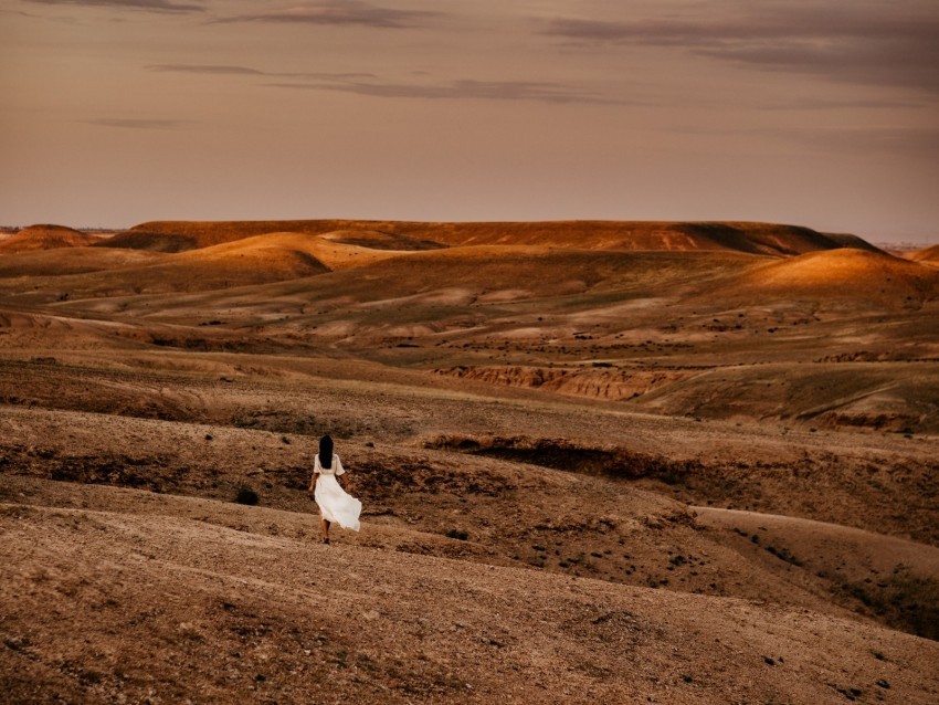 desert girl silhouette landscape hills PNG for business use
