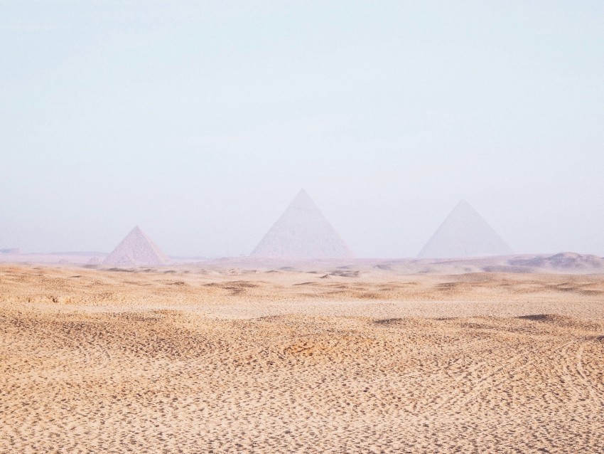 desert sand pyramids PNG images with transparent space 4k wallpaper