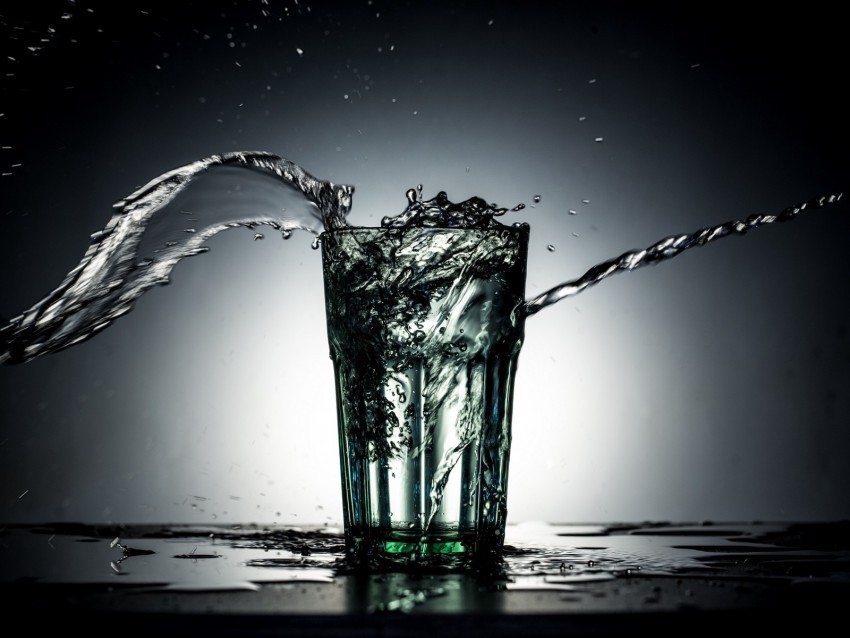 glass splashing splash dark water liquid Free PNG images with alpha channel variety 4k wallpaper