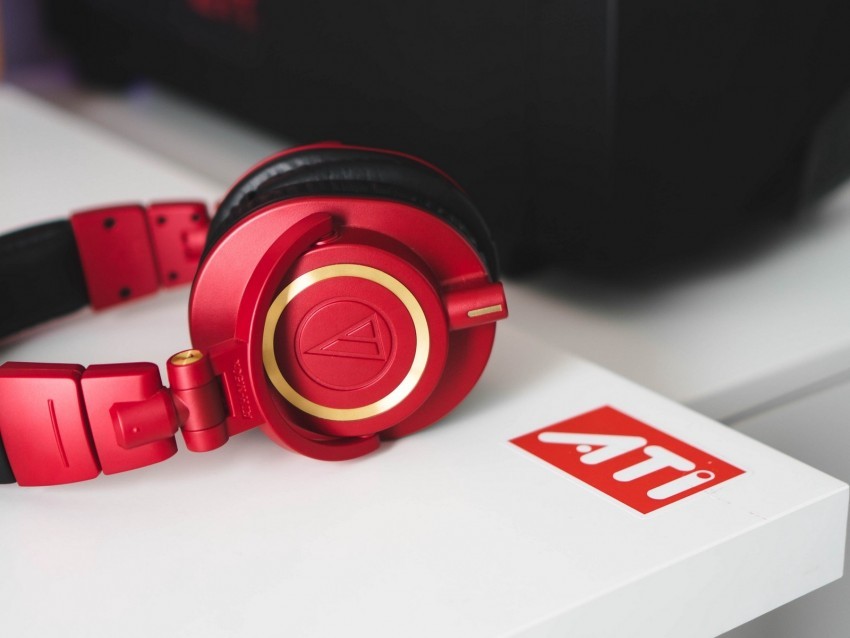 headphones audio red style music Isolated Subject on HighResolution Transparent PNG 4k wallpaper