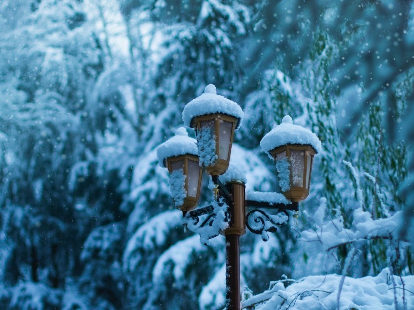 lantern pillar snow winter PNG photo with transparency