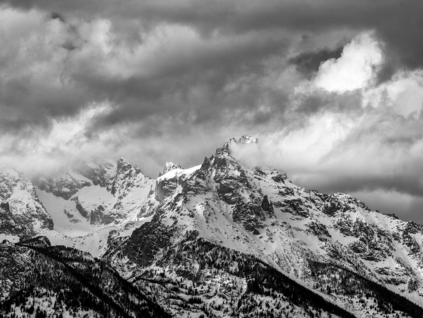 mountain peak snowy clouds fog snow Isolated Character with Clear Background PNG 4k wallpaper