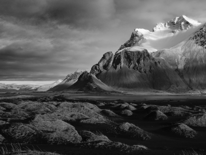 mountains landscape bw hilly gloomy PNG for mobile apps