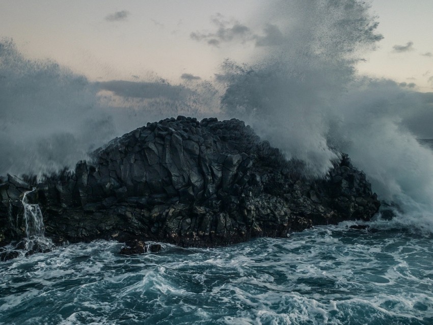 sea rocks spray waves storm water High-quality transparent PNG images comprehensive set