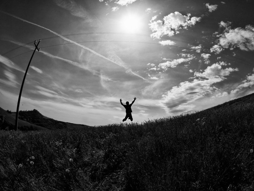 silhouette jump bw field freedom sky PNG graphics for presentations 4k wallpaper