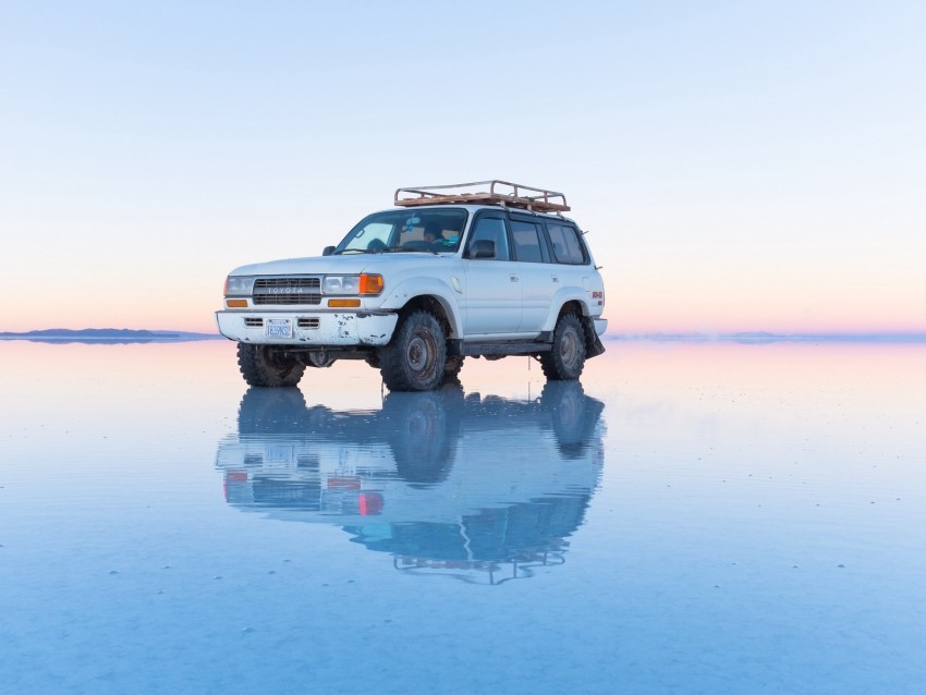 toyota land cruiser toyota suv old white water shallows off-road PNG no watermark